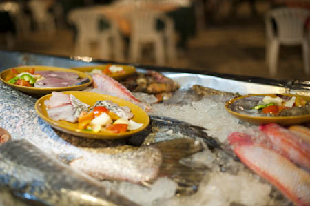 Koh Muk é um excelente local para comer bom peixe e marisco